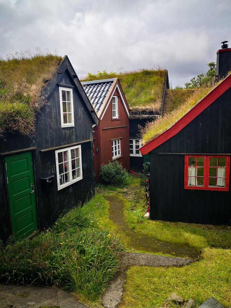 Maisons du village de Torshavn aux îles Féroé